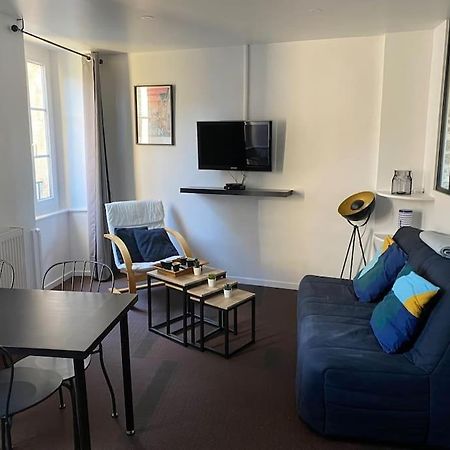 Appartement En Plein Coeur Historique De Dinan Eksteriør bilde